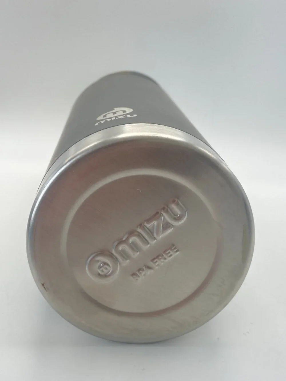 GoPro x Mizu V8 Insulated Water Bottle 27 oz / 800ml - Matte Black (NWT)